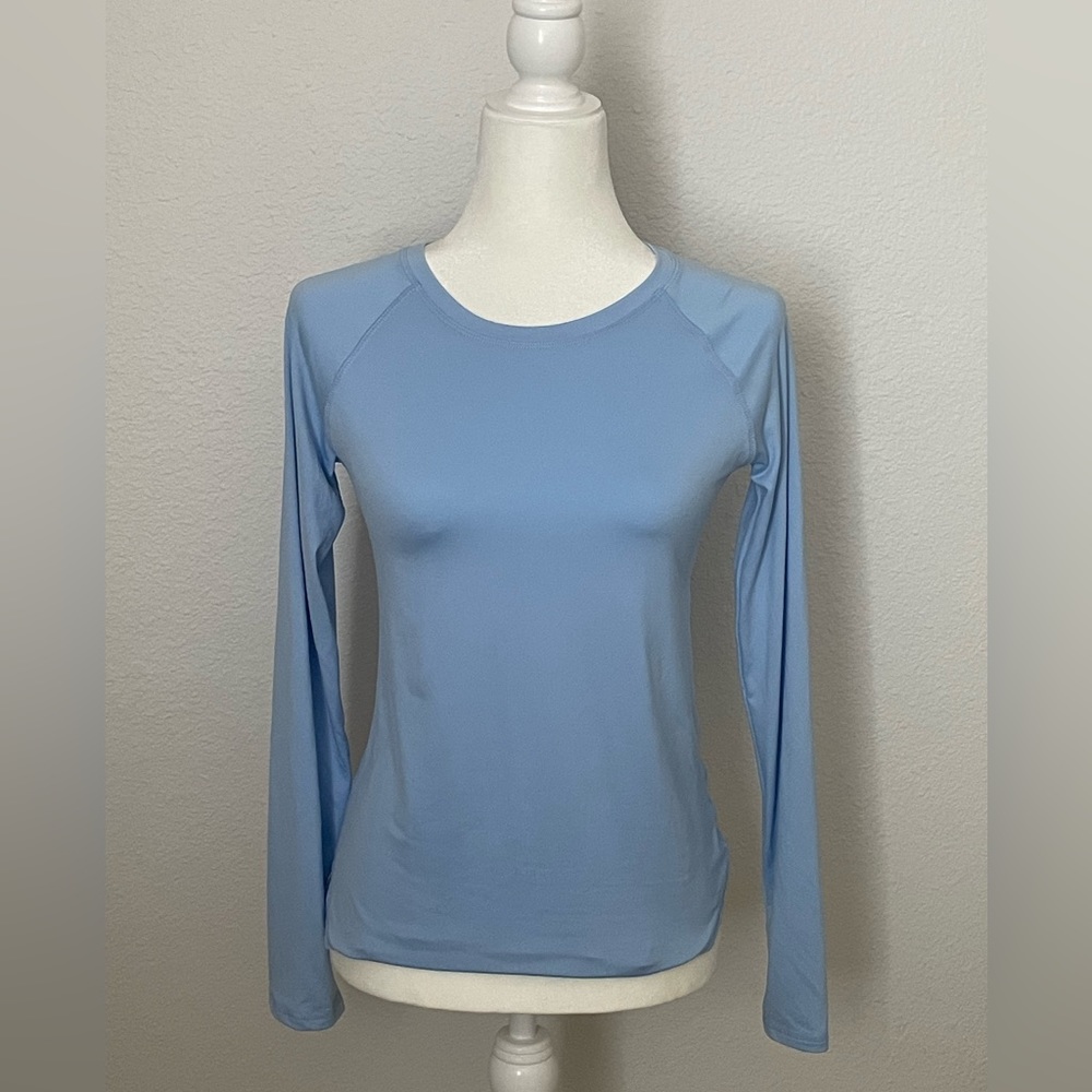 🏷️Champion blue long sleeve shirt
